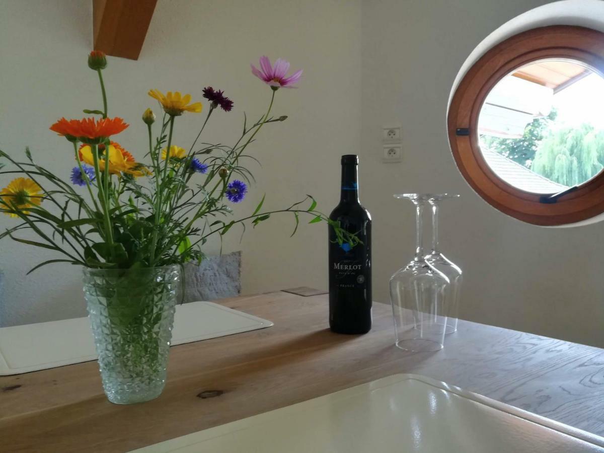 Grosszuegige Helle Ferienwohnung Bis 4 Personen In Chalampe, Elsass Exterior foto