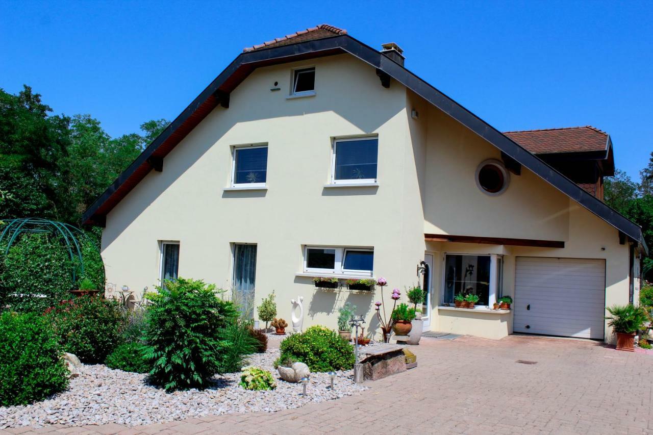 Grosszuegige Helle Ferienwohnung Bis 4 Personen In Chalampe, Elsass Exterior foto